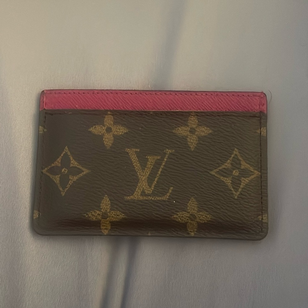 Authentic LV card holder wallet! In good care just loved!